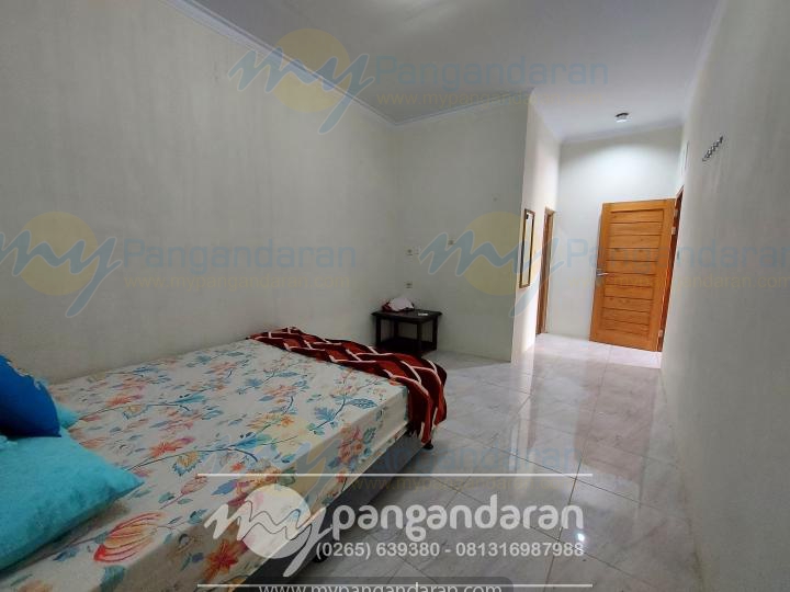  Tampilan Kamar Tidur Villa Citumang 3 Pangandaran<br />
1 Bed ukuran 120x200cm dan di fasilitasi dengan AC